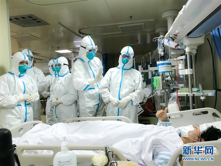 （新華全媒頭條·圖文互動）（3）新華社評論員：危難時刻，黨員干部要挺身而出——論堅決打贏疫情防控阻擊戰