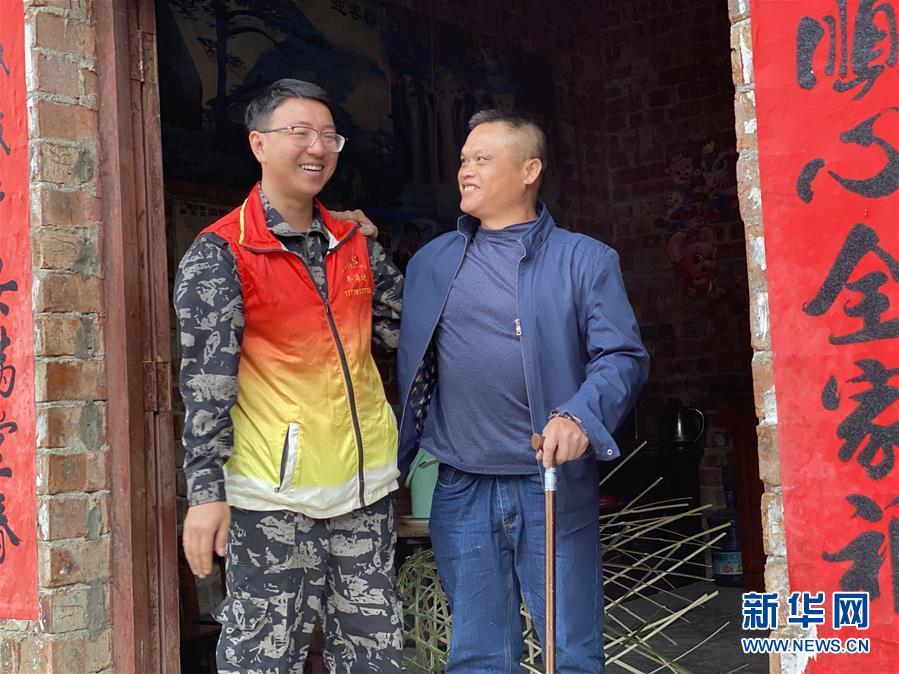 （在習近平新時代中國特色社會主義思想指引下——新時代新作為新篇章·習近平總書記關切事·圖文互動）（4）青春做伴，西部放歌——走近扎根西部建設邊疆的大學生們