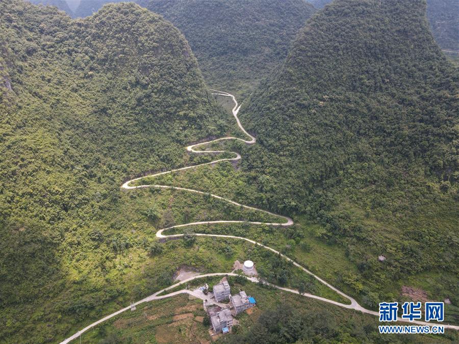 （新華全媒頭條·圖文互動）（2）決戰千山萬弄間——廣西“極貧角落”最后攻堅記