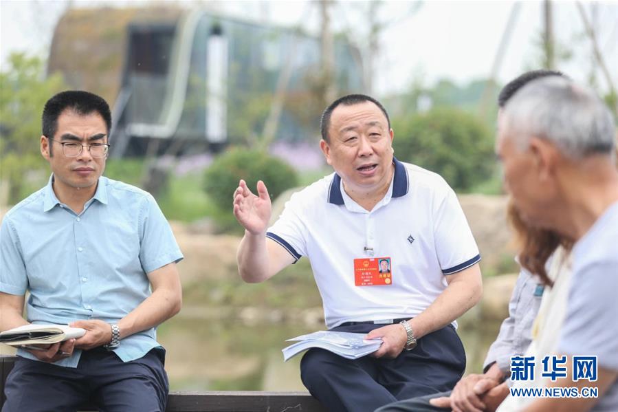 （新華全媒頭條·兩會精神看落實(shí)·圖文互動）（2）整體謀劃、系統(tǒng)升級、全面提升——落實(shí)全國兩會精神織牢織密公共衛(wèi)生防護(hù)網(wǎng)