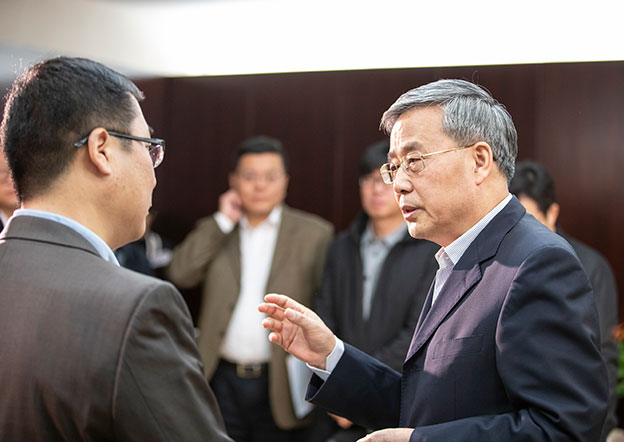 讓銀行業(yè)金融機構愿意做、能夠做、也會做民營企業(yè)業(yè)務