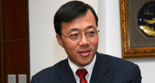 鄧中翰代表：用標準創造市場